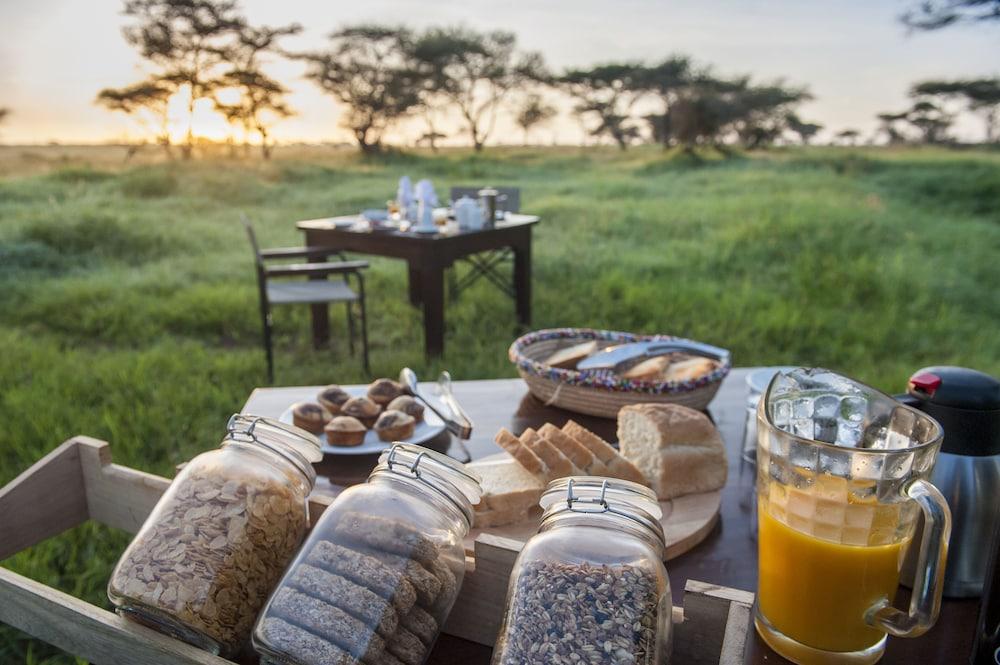 Karibu Camps And Lodges Sametu Camp Serengeti Robanda Kültér fotó